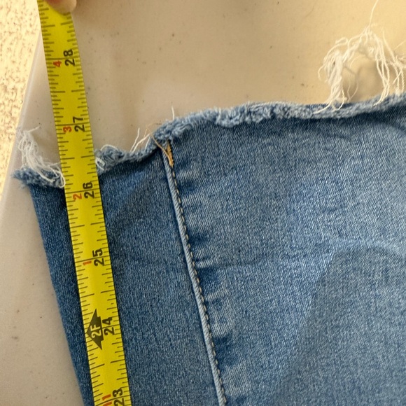 We The Free by Free People Float On Flare Jeans Women’s 24 Blue Raw Hem - Picture 13 of 13